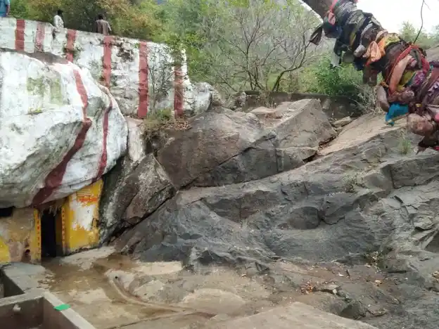 Arulmigu Ponnuthuamman Temple, 22,Nanjundapuram - 641653 அருள்மிகு பொன்னூத்தம்மன் திருக்கோயில், 22,Nanjundapuram - 641653, Coimbatore - Ancient Temple Architecture and History Image 2