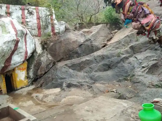 Arulmigu Ponnuthuamman Temple, 22,Nanjundapuram - 641653 அருள்மிகு பொன்னூத்தம்மன் திருக்கோயில், 22,Nanjundapuram - 641653, Coimbatore - Ancient Temple Architecture and History Image 3