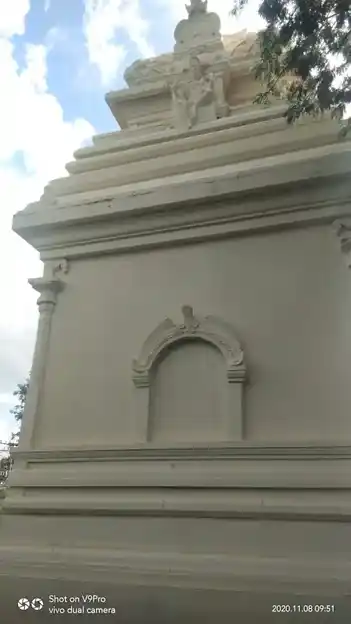 Arulmigu Ponperumal Temple, Kulasekarankottai - 625214 அருள்மிகு பொன்பெருமாள் மலை சீனிவாசப் பெருமாள் திருக்கோயில், Kulasekarankottai - 625214, Madurai - Ancient Temple Architecture and History Image 4