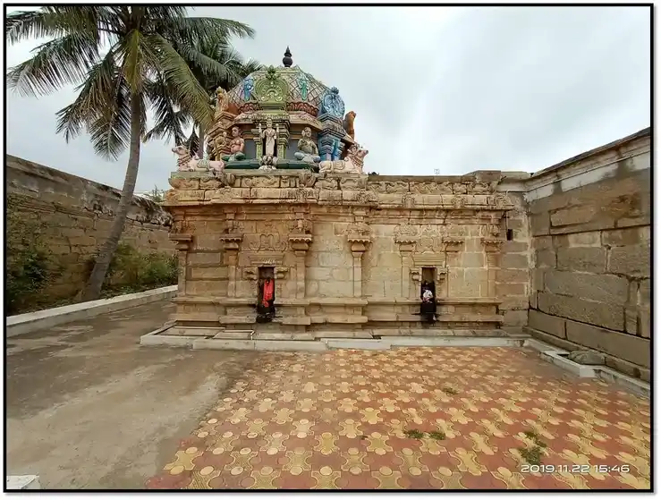 Arulmigu Ponvaasinathar And Venkatesapperumal Temple, Illupur - 622102 அருள்மிகு பொன்வாசிநாதர் திருக்கோயில், Illupur - 622102, Pudukkottai - Ancient Temple Architecture and History Image 9
