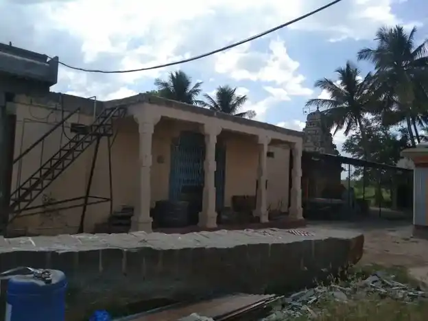 Arulmigu Ponvaratharaja Perumal Temple, Main Road, Rasipuram - 637408 அருள்மிகு பொன் வரதராஜப்பெருமாள் திருக்கோயில், Main Road, Rasipuram - 637408, Namakkal - Ancient Temple Architecture and History Image 2