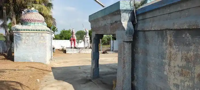 Arulmigu Pookkuli Kannimar Temple, Kallai - 639110 அருள்மிகு பூக்குழி கன்னிமார் திருக்கோயில், Kallai - 639110, Karur - Ancient Temple Architecture and History Image 2