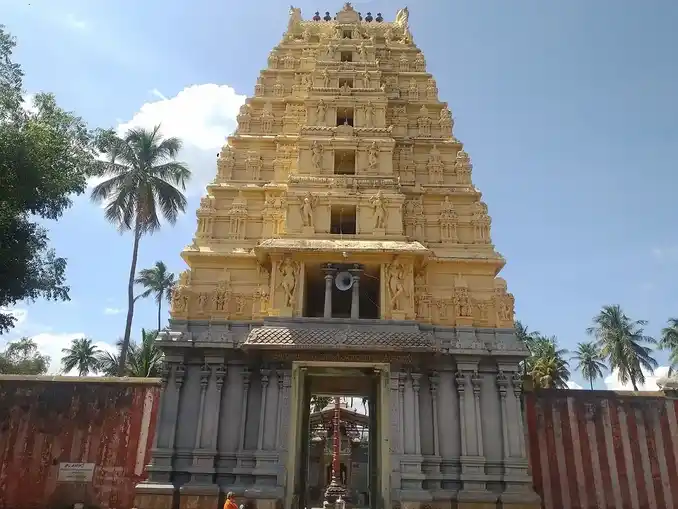 Arulmigu Poolanantheesvarar Temple, Chinnamanur - 625515 அருள்மிகு பூலாநந்தீஸ்வரர் திருக்கோயில், சின்னமனுர் - 625515, Theni - Ancient Temple Architecture and History Image 4