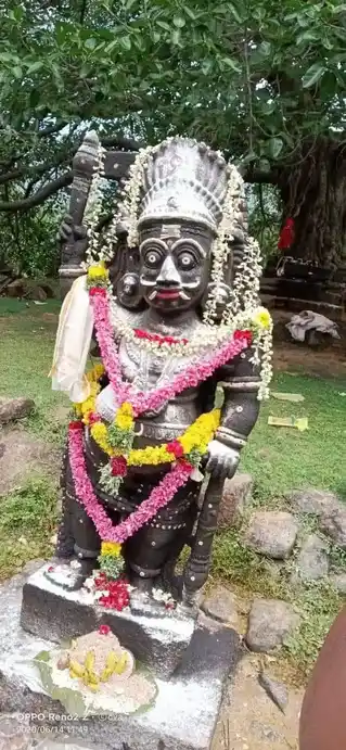 Arulmigu Poolaudaiya Kandan Sastha Temple, Near Thovalai Canal, Anathapuram - 629851