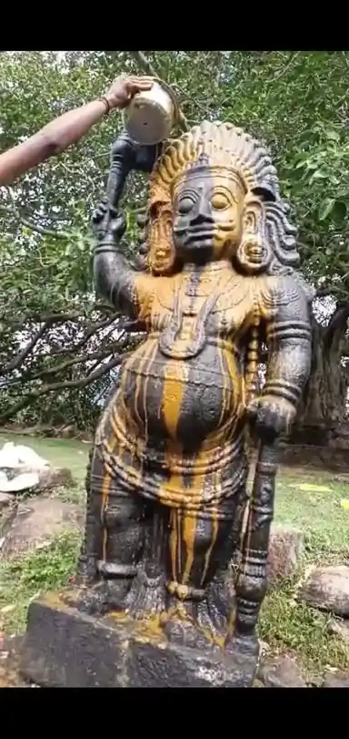 Arulmigu Poolaudaiya Kandan Sastha Temple, Near Thovalai Canal, Anathapuram - 629851 அருள்மிகு பூலாவுடைய கண்டன் சாஸ்தா திருக்கோயில், Near Thovalai Canal, Anathapuram - 629851, Kanyakumari - Ancient Temple Architecture and History Image 3
