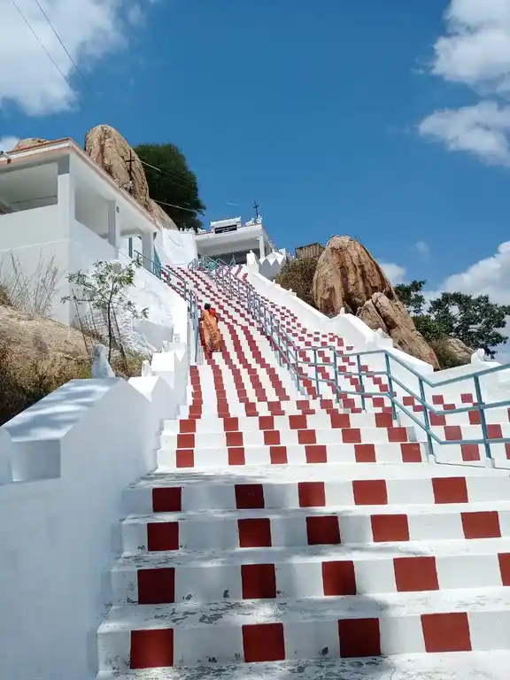 Arulmigu Pooludaiyar Sastha Temple, Marugalthalai - 627351