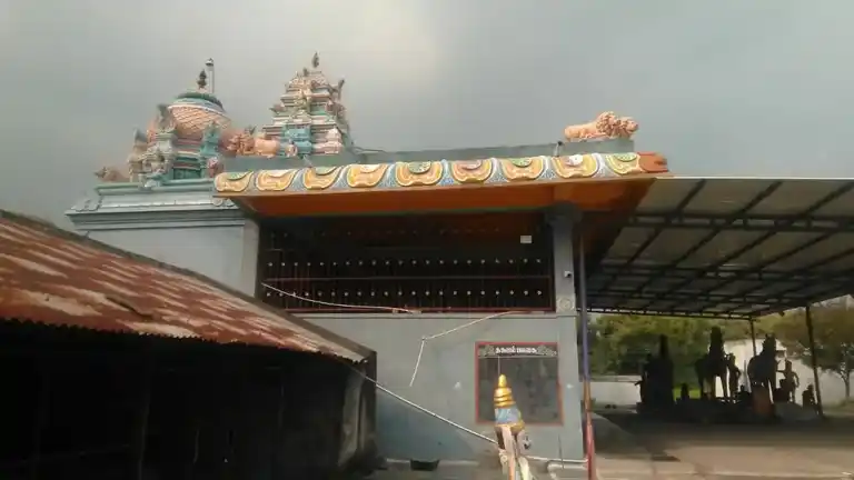 Arulmigu Poomalaiyapper and Pachiyamman Temple, Venganur - 606303 அருள்மிகு பூமாலையப்பர் மற்றும் பச்சையம்மன் திருக்கோயில், வெங்கனூர் - 606303, Cuddalore - Ancient Temple Architecture and History Image 2