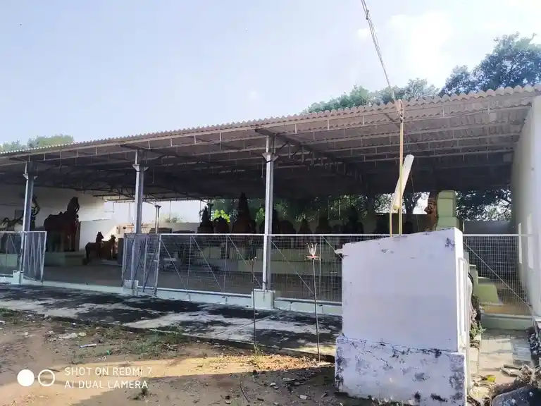 Arulmigu Poomarthu Muniyappan Temple, Illupooli, Illupooli - 638501 அருள்மிகு பூமரத்து முனியப்பன் திருக்கோயில், Illupooli, Illupooli - 638501, Erode - Ancient Temple Architecture and History Image 3