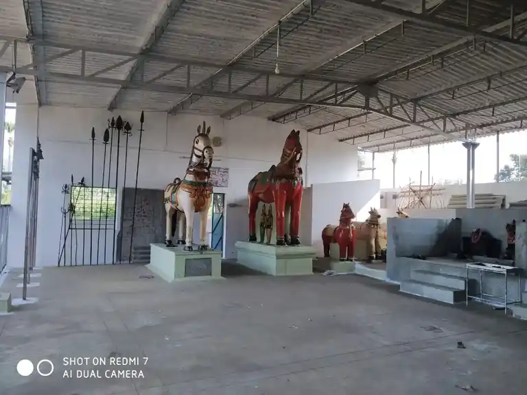 Arulmigu Poomarthu Muniyappan Temple, Illupooli, Illupooli - 638501 அருள்மிகு பூமரத்து முனியப்பன் திருக்கோயில், Illupooli, Illupooli - 638501, Erode - Ancient Temple Architecture and History Image 5