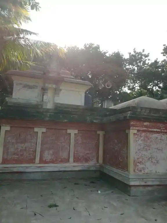 Arulmigu Poomudi Hariharaputhra Iyyanar Temple, Poongunam, Panruti - 607106 அருள்மிகு பூமுடி அய்யனார் அரிகரபுத்திர ஐயனார் கோயில், Poongunam, Panruti - 607106, Cuddalore - Ancient Temple Architecture and History Image 2