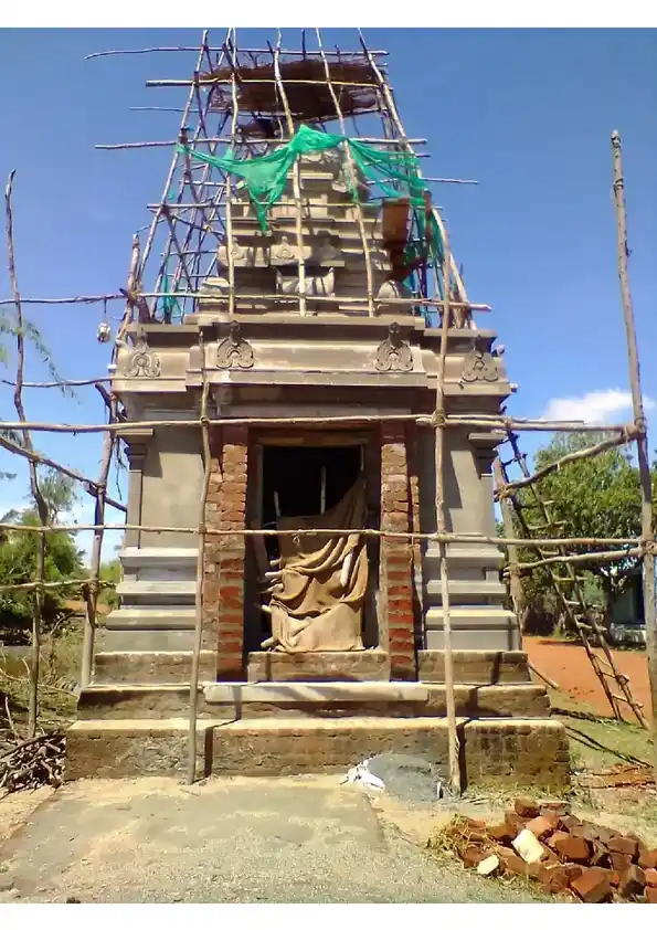 Arulmigu Poongalamman Temple, Keezhapidagai - 611110 அருள்மிகு பூங்காளம்மன் திருக்கோயில், Keezhapidagai - 611110, Nagapattinam - Ancient Temple Architecture and History Image 3