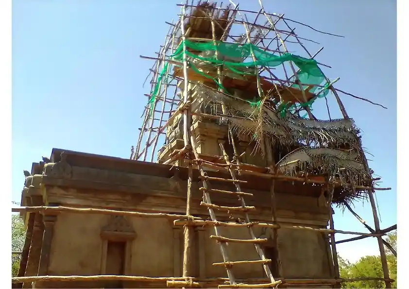 Arulmigu Poongalamman Temple, Keezhapidagai - 611110 அருள்மிகு பூங்காளம்மன் திருக்கோயில், Keezhapidagai - 611110, Nagapattinam - Ancient Temple Architecture and History Image 7