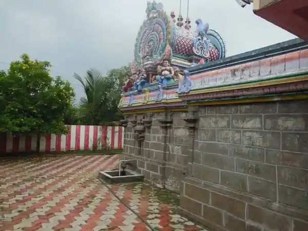 Arulmigu Poongalamman Temple, Manjakkollai - 611106 அருள்மிகு பூங்காளம்மன் திருக்கோயில், Manjakkollai - 611106, Nagapattinam - Ancient Temple Architecture and History Image 2