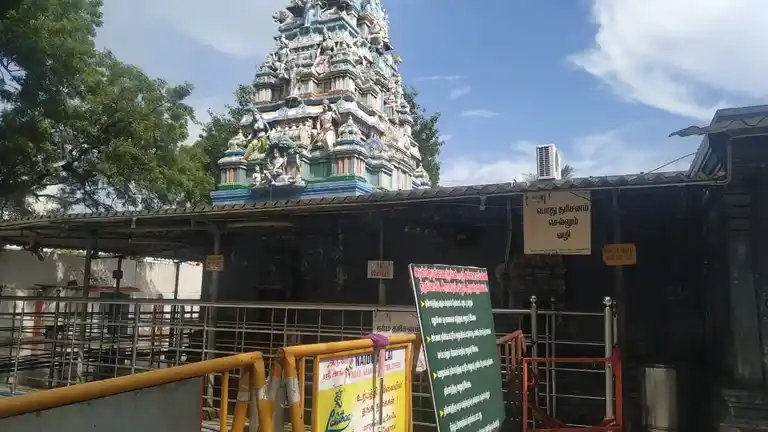 Arulmigu Poongavanathamman Alias Ankalaparameswari Temple, Putlur - 602025 அருள்மிகு பூங்காவனத்தம்மன் என்கிற அங்காளப்பரமேஸ்வரி திருக்கோயில், புட்லூர் - 602025, Tiruvallur - Ancient Temple Architecture and History Image 2