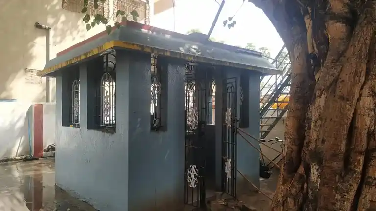 Arulmigu Poongavanathamman Alias Ankalaparameswari Temple, Putlur - 602025 அருள்மிகு பூங்காவனத்தம்மன் என்கிற அங்காளப்பரமேஸ்வரி திருக்கோயில், புட்லூர் - 602025, Tiruvallur - Ancient Temple Architecture and History Image 7