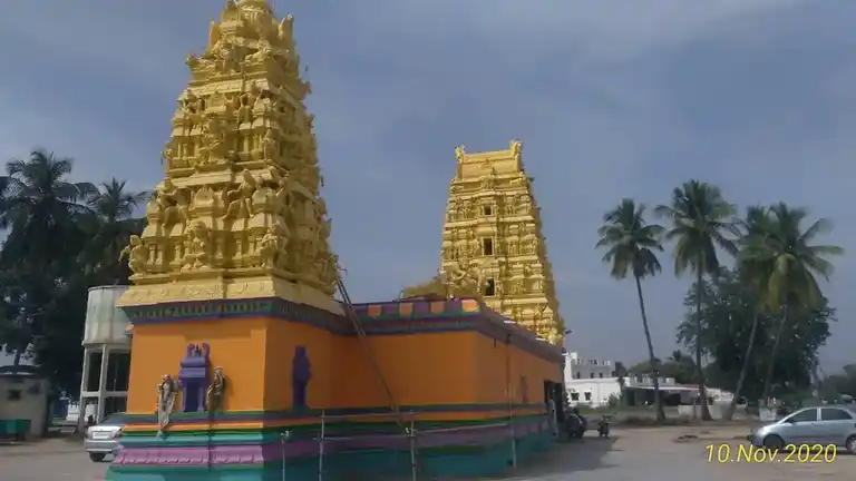 Arulmigu Poongavanathamman, Sevvampatti - 635203 அருள்மிகு பூங்காவனத்தம்மன் திருக்கோயில், சிவம்பட்டி - 635203, Krishnagiri - Ancient Temple Architecture and History Image 3