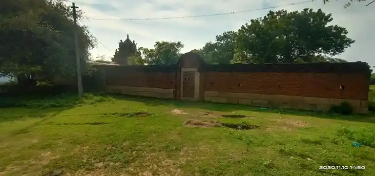 Arulmigu Poongavanathu Ayyanar Temple, Vellaalakkottiyur - 622506 அருள்மிகு பூங்காவனத்து அய்யனார் திருக்கோயில், Vellaalakkottiyur - 622506, Pudukkottai - Ancient Temple Architecture and History Image 4