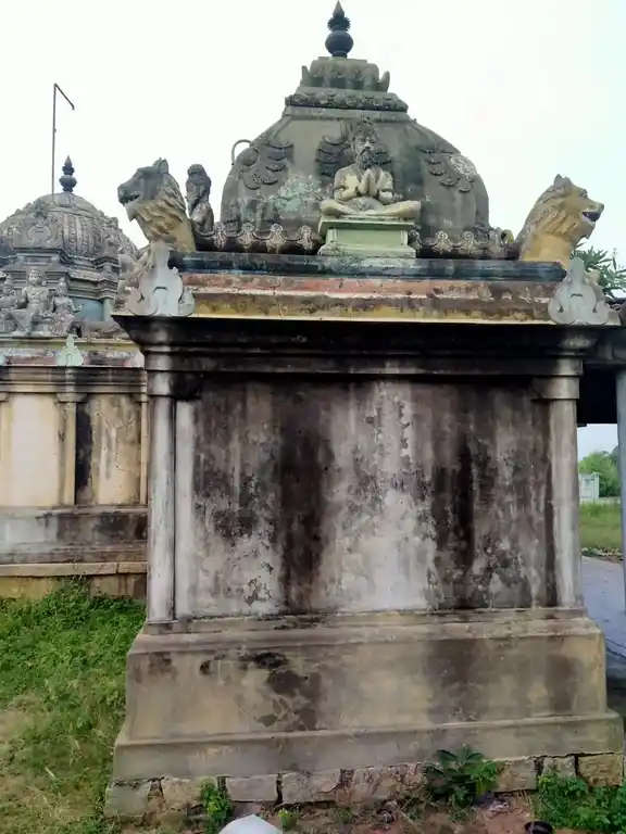 Arulmigu Poongavedai Ayyanar Temple, Arumulai - 614905 அருள்மிகு பூங்காவிடை ஐயனார் திருக்கோயில், Arumulai - 614905, Thanjavur - Ancient Temple Architecture and History Image 3