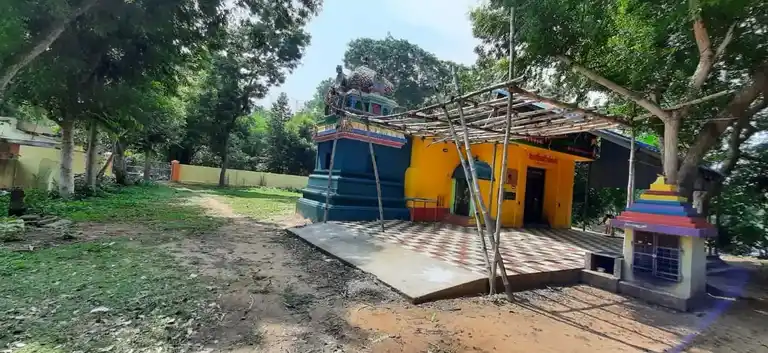 Arulmigu Pooniamman Temple, Manachery - 612501 Arulmigu Pooniamman Temple, Manachery - 612501, Thanjavur - Ancient Temple Architecture and History Image 2