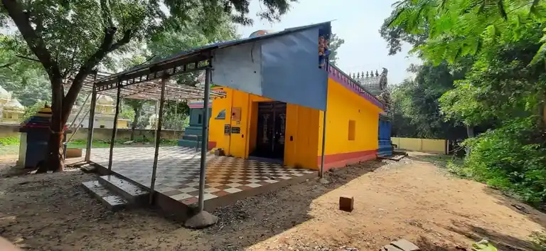 Arulmigu Pooniamman Temple, Manachery - 612501 Arulmigu Pooniamman Temple, Manachery - 612501, Thanjavur - Ancient Temple Architecture and History Image 4