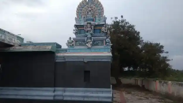 Arulmigu Poonthalagiyamman Temple, Perakambi - 621104 Arulmigu Poonthalagiyamman Temple, Perakambi - 621104, Thiruchirappalli - Ancient Temple Architecture and History Image 4