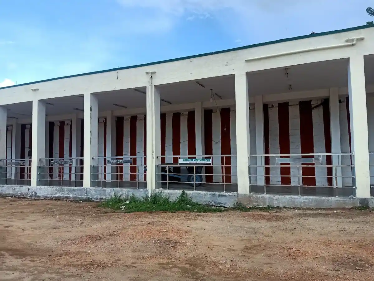 Arulmigu Poovananathaswamy Temple, Kovilpatti - 628501 அருள்மிகு பூவனநாதசுவாமி திருக்கோயில், Kovilpatti - 628501, Thoothukudi - Ancient Temple Architecture and History Image 2