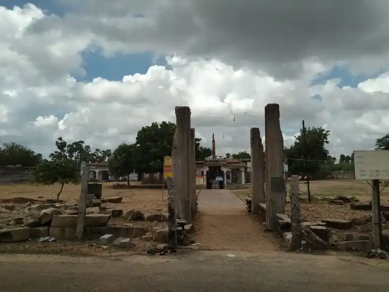 Arulmigu Pooventhiyanatha Samy Temple, Mariyoor - 623703