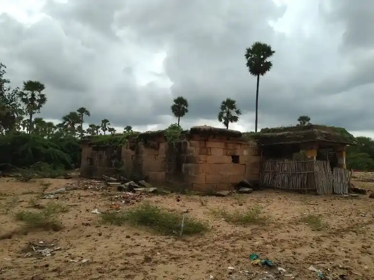Arulmigu Pooventhiyanatha Samy Temple, Mariyoor - 623703 அருள்மிகு பூவேந்தியநாதசுவாமி திருக்கோயில், Mariyoor - 623703, Ramanathapuram - Ancient Temple Architecture and History Image 5