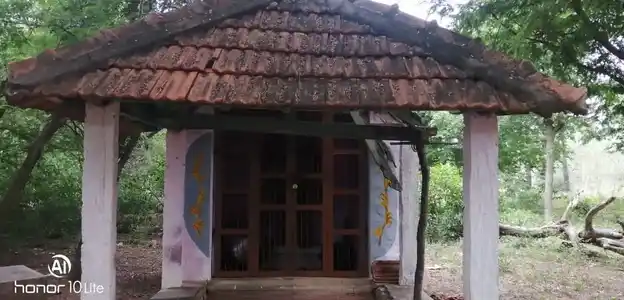 Arulmigu Porpanai Andavar Temple, Kachiranpatti - 622301 அருள்மிகு பொற்பனை ஆண்டவர் திருக்கோயில், Kachiranpatti - 622301, Pudukkottai - Ancient Temple Architecture and History Image 3