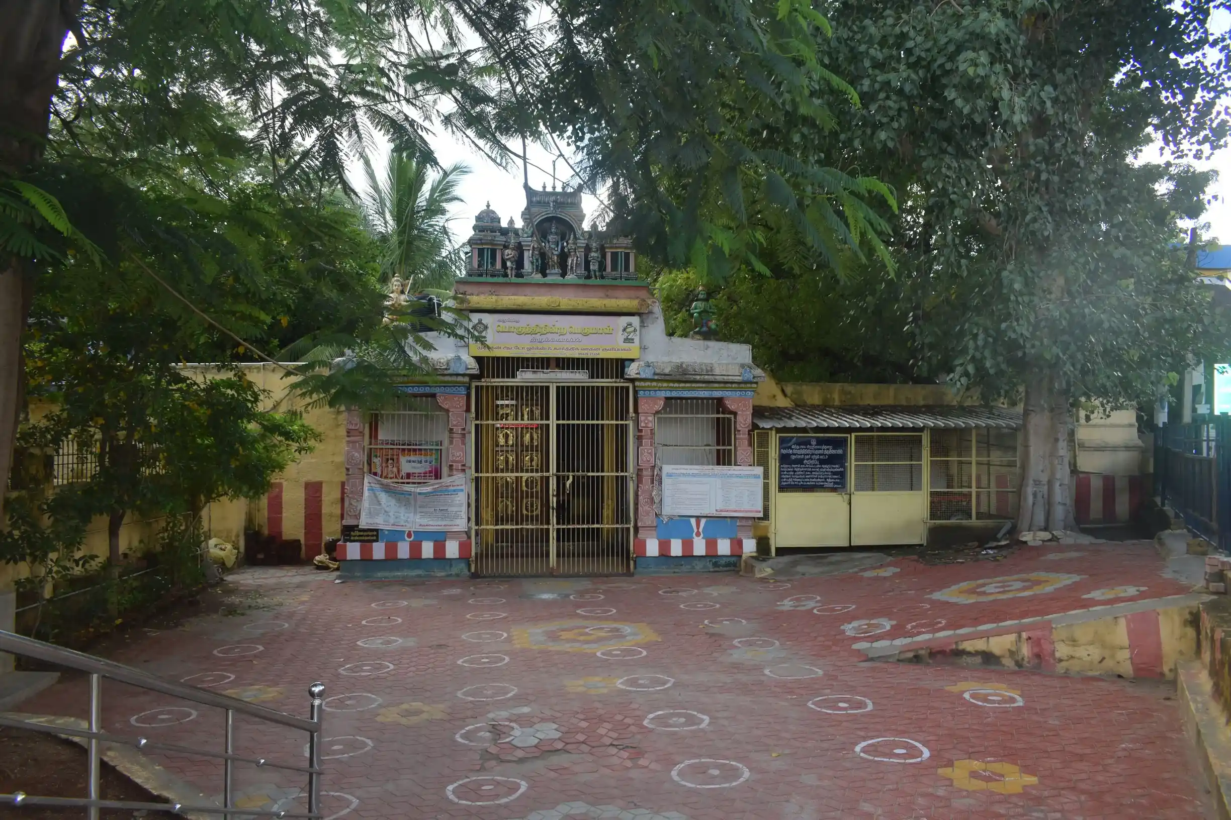 Arulmigu Porunthinendra Perumal Temple, Perumal Koil Street, Tenkasi - 627811