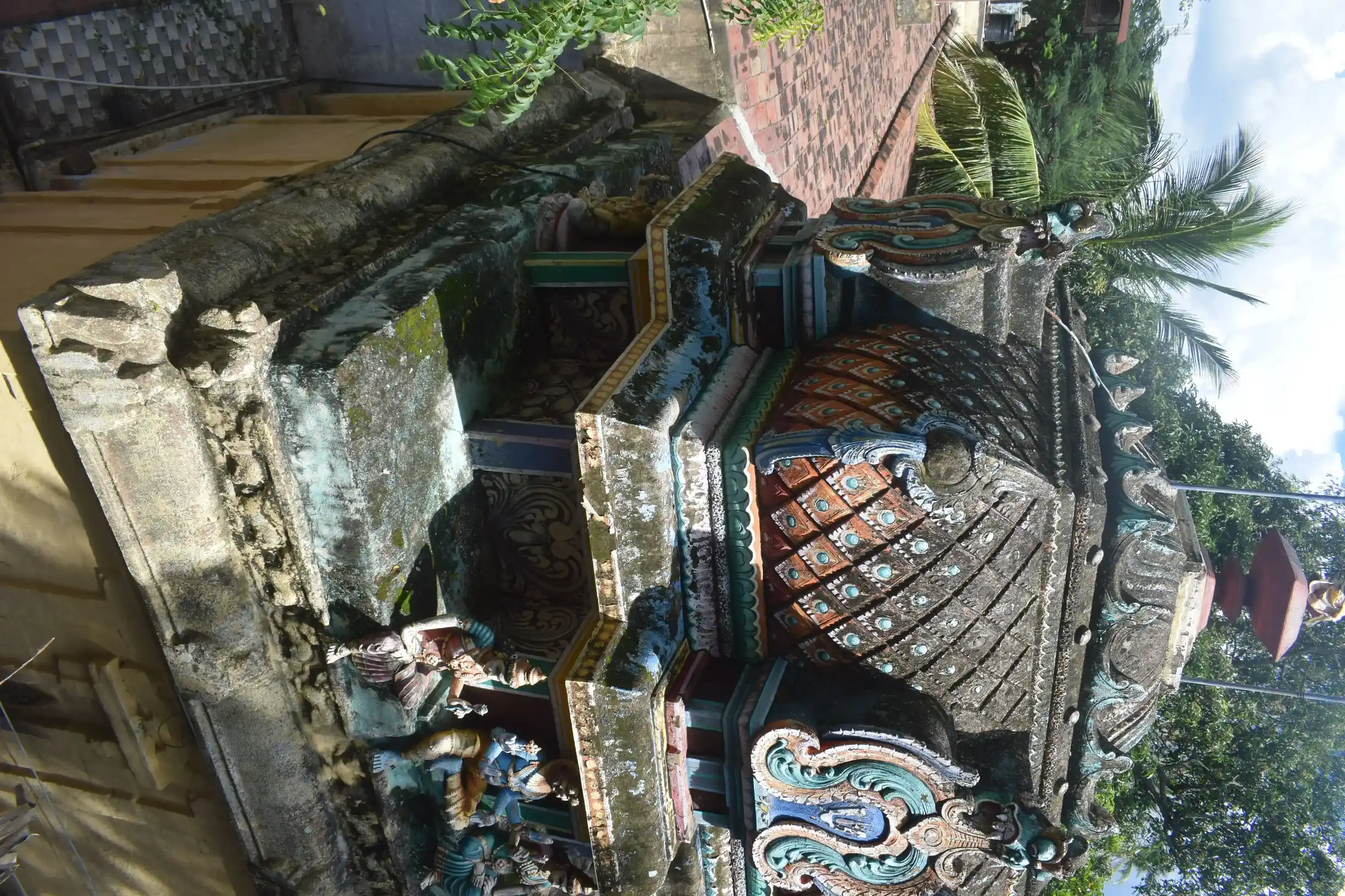 Arulmigu Porunthinendra Perumal Temple, Perumal Koil Street, Tenkasi - 627811 அருள்மிகு பொருந்திநின்ற பெருமாள் திருக்கோயில், Perumal Koil Street, Tenkasi - 627811, Tenkasi - Ancient Temple Architecture and History Image 3