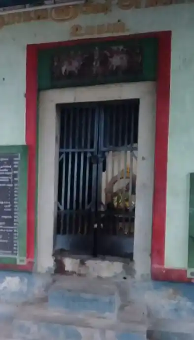 Arulmigu Pottanuthu Mariamman Temple, Kolumamkondan - 624617 அருள்மிகு பொட்டனூத்து மாரியம்மன் திருக்கோயில், Kolumamkondan - 624617, Dindigul - Ancient Temple Architecture and History Image 2