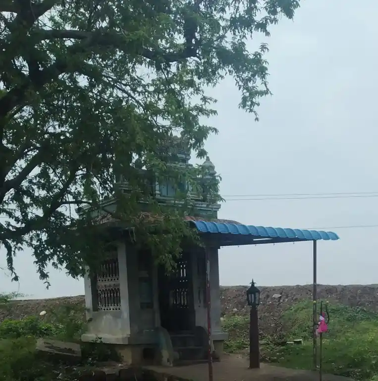 Arulmigu Poyya Mozhiyamman Temple, Seevalathi - 623525 Arulmigu Poyya Mozhiyamman Temple, சீவலாத்தி - 623525, Ramanathapuram - Ancient Temple Architecture and History Image 2