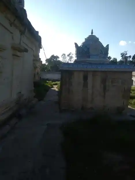 Arulmigu Pragatheeswarar Temple, Sripuranthan - 621701 Arulmigu Pragatheeswarar Temple, Sripuranthan - 621701, Ariyalur - Ancient Temple Architecture and History Image 4