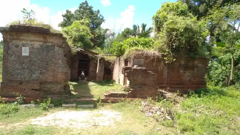 Arulmigu Pramapureswarar Temple, Kondathur - 609117 Temple