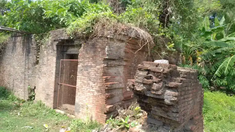 Arulmigu Pramapureswarar Temple, Kondathur - 609117 அ/மி.பிரம்மபூரிஸ்வரர் திருக்கோயில், Gondathur - 609117, Mayiladuthurai - Ancient Temple Architecture and History Image 2
