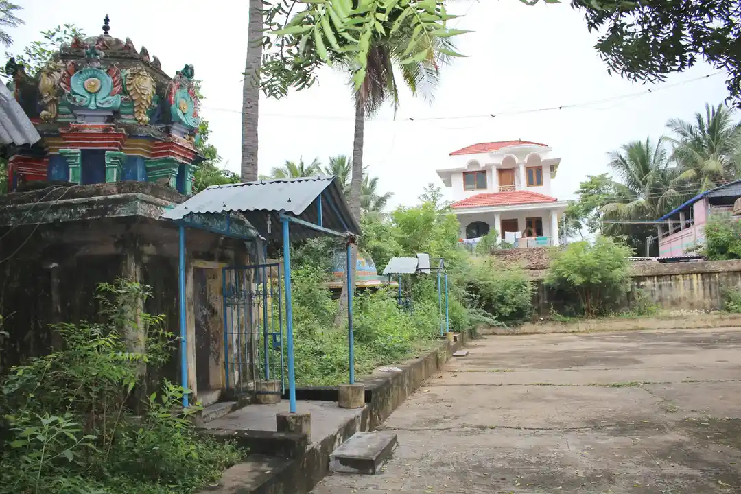 Arulmigu Pranaveswarer Swamy Temple, Thirupaniperundhurai - 612602 அருள்மிகு பிரனவேஸ்வரர் சுவாமி திருக்கோயில், திருப்பணிப்பேருந்துறை - 612602, Thanjavur - Ancient Temple Architecture and History Image 3