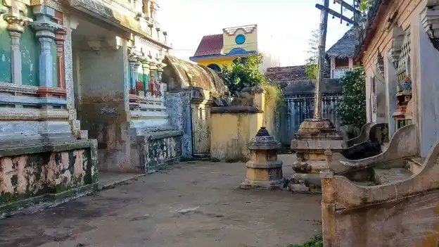 Arulmigu Prasana Kothandaramaswami Temple, Savadi Agaraharam, Papanasam - 614201 அருள்மிகு பிரசன்ன கோதண்டராமர் திருக்கோயில், Savadi Agaraharam, Papanasam - 614201, Thanjavur - Ancient Temple Architecture and History Image 9