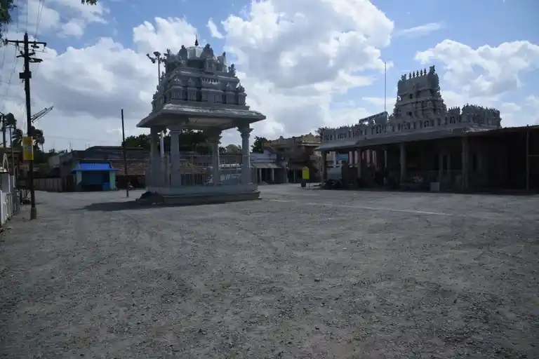 Arulmigu Prasana Vengadajalapathi Temple, Gunaseelam - 621204 அருள்மிகு பிரசன்னவேங்கடாஜலபதி பெருமாள் திருக்கோயில், Gunaseelam - 621204, Thiruchirappalli - Ancient Temple Architecture and History Image 2