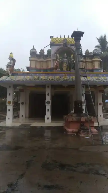 Arulmigu Prasanna Chennakesavaperumal Temple, Eachampadi - 636902 அருள்மிகு பிரசன்ன சென்னகேசவப் பெருமாள் திருக்கோயில், கிழ் மொரப்பூர், கிழ் மொரப்பூர் - 636902, Dharmapuri - Ancient Temple Architecture and History Image 3