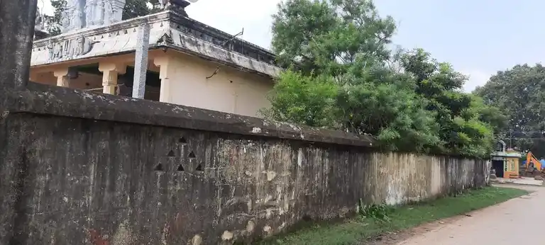 Arulmigu Prasanna Varatharaja Perumal Temple, Aathur - 631002 அருள்மிகு பிரசன்ன வரதராஜப் பெருமாள் திருக்கோயில், ஆத்தூர் - 631002, Ranipet - Ancient Temple Architecture and History Image 4