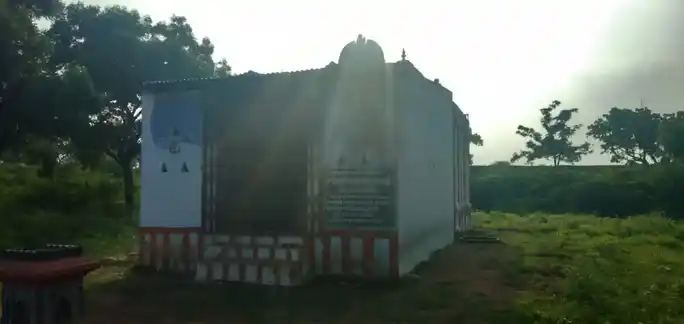 Arulmigu Prasanna Vengadajalapathi Temple, Kalugoor - 639120 அருள்மிகு பிரசன்ன வெங்கடாசலபதி திருக்கோயில், Kalugoor - 639120, Karur - Ancient Temple Architecture and History Image 3