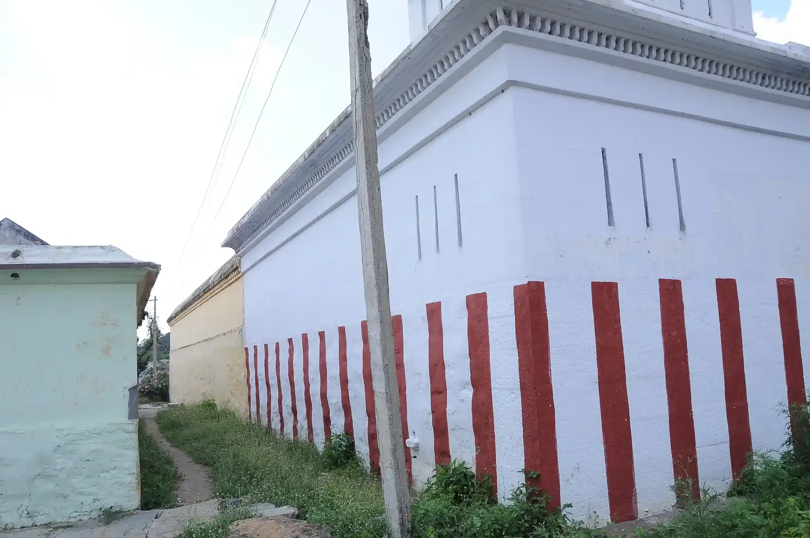Arulmigu Prasanna Vengatachalapathy Temple, Siruganoor, Siruganur - 621105 Arulmigu Prasanna Vengatachalapathy Temple, Siruganoor, Siruganur - 621105, Thiruchirappalli - Ancient Temple Architecture and History Image 4