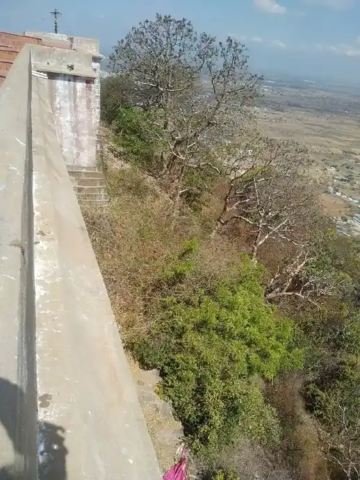 Arulmigu Prasanna Vengatajalapathy Temple, Sorathur - 621002 அருள்மிகு பிரசன்னவெங்கடாஜலபதி திருக்கோயில், பெருமாள்மலை அடிவாரம் - 621002, Thiruchirappalli - Ancient Temple Architecture and History Image 4