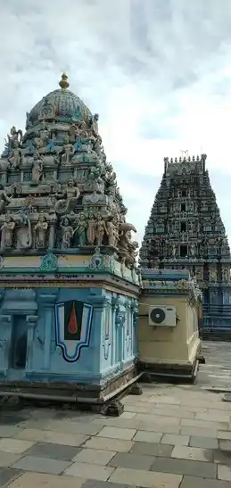 Arulmigu Prasanna Vengatesa Narasimma Swamy Temple, Saidapet, Chennai - 600015 அருள்மிகு பிரசன்ன வெங்கடேச நரசிம்ம ஸ்வாமி கோயில், சைதாப்பேட்டை, சென்னை - 600015, Chennai - Ancient Temple Architecture and History Image 2