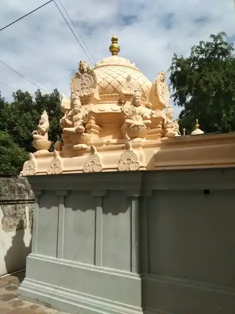 Arulmigu Prasanna Vengatesa Perumal Temple, Alantur, Chennai - 600016 அருள்மிகு பிசன்ன வெங்கடேசப்பெருமாள் திருக்கோயில், ஆலந்தூர், சென்னை - 600016, Chennai - Ancient Temple Architecture and History Image 4