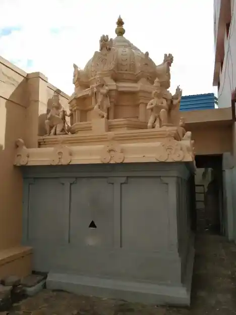 Arulmigu Prasanna Vengatesa Perumal Temple, Alantur, Chennai - 600016 அருள்மிகு பிசன்ன வெங்கடேசப்பெருமாள் திருக்கோயில், ஆலந்தூர், சென்னை - 600016, Chennai - Ancient Temple Architecture and History Image 5