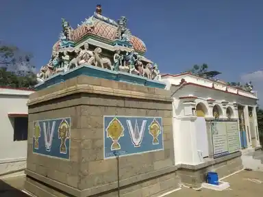 Arulmigu Prasanna Venkata Ramanar Temple, Amaravathi Bridge, Dharapuram - 638656 Arulmigu Prasanna Venkata Ramanar Temple, Amaravathi Bridge, Amaravathi Bridge - 638656, Tiruppur - Ancient Temple Architecture and History Image 3