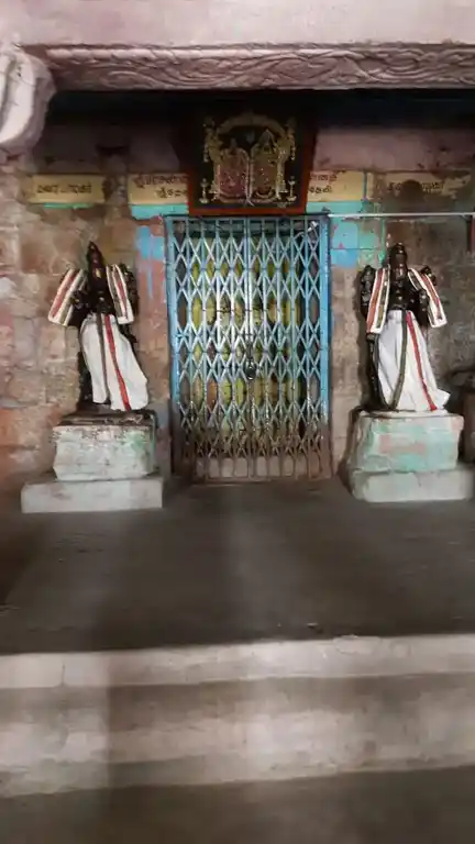 Arulmigu Prasanna Venkatachalapathy Temple, Akrakaram, Nenmeni - 626202 அருள்மிகு பிரசன்ன வெங்கடாசலபதி திருக்கோயில், அக்ரகாரம் தெரு, நென்மேனி கிராமம் - 626202, Virudhunagar - Ancient Temple Architecture and History Image 4