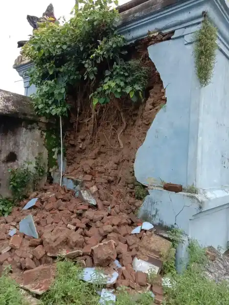 Arulmigu Prasanna Venkatesa Perumal Temple, Arumanthai - 601204 அருள்மிகு பிரசன்ன வெங்கடேசப்பெருமாள் திருக்கோயில், அருமந்தை - 601204, Tiruvallur - Ancient Temple Architecture and History Image 3